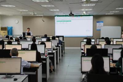 江財新聞 我校開展Office辦公軟件培訓活動，助力提升計算機軟件數(shù)據(jù)處理服務(wù)能力