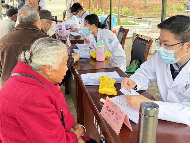 家門口看中醫專家!中江這場義診把健康關懷送到群眾心坎里
